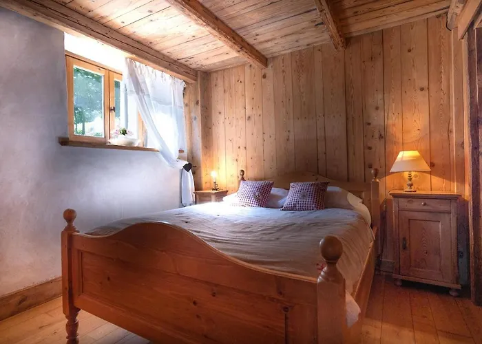 Ferme De Faustine - Piscine Apartament